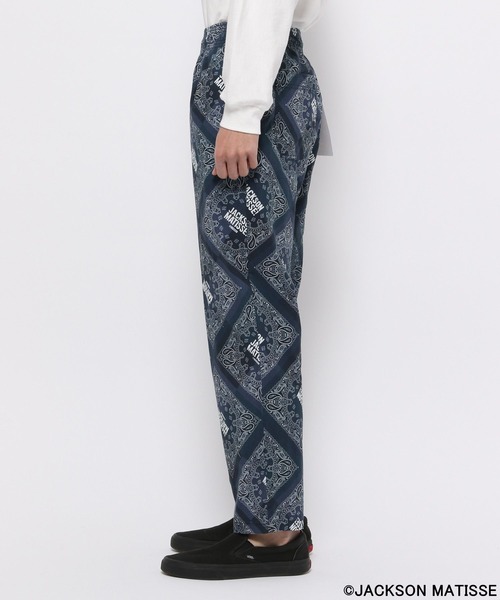 JACKSON MATISSE(ジャクソンマティス)の「【JACKSON MATISSE(ジャクソンマティス)×BAYFLOW】バンダナプリントパンツ(その他パンツ・メンズ・ブルー/ブラック・LARGE/MEDIUM)」の6枚目の写真
