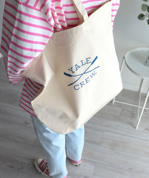 COURO(コウロ)の「YALE Logo Tote Bag 別注 カレッジロゴトートバッグ(トートバッグ・レディース・ホワイト/ホワイト系その他/ホワイト系その他2・FREE)」の3枚目の写真