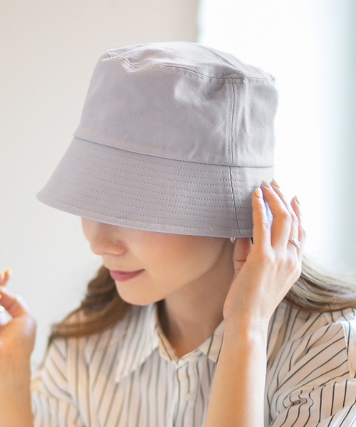 14+（イチヨンプラス）の「ツイルダウンブリムバケットハット（ハット・レディース・ブラック/ベージュ/パープル/ネイビー/オフホワイト/ブルー/モカ/ダークインディゴブルー/インディゴブルー/ライトインディゴブルー/ライトブラック/ダークブラック/カーキ/グレー/グリーン/ダークパープル/ライム/ピンク・FREE/LARGE/SMALL）」の22枚目の写真