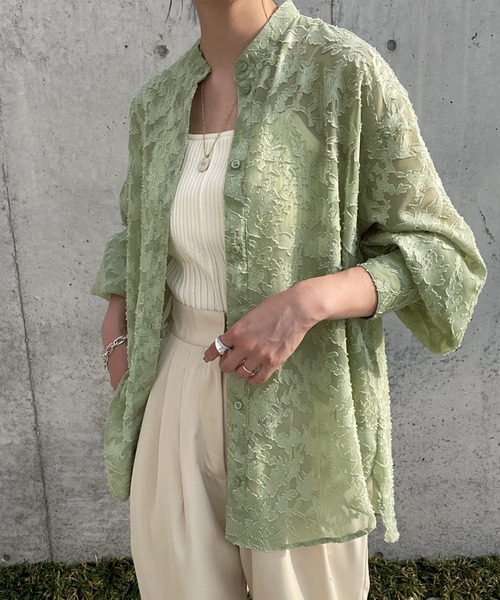 select MOCA by misato（セレクトモカバイミサト）の「2022 SS バンドカラージャガードレースブラウス（シャツ/ブラウス・レディース・ブラック/オフホワイト/グリーン・FREE）」の10枚目の写真