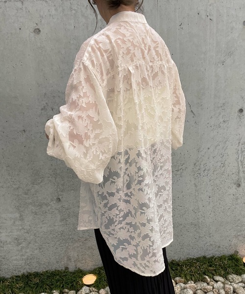 select MOCA by misato（セレクトモカバイミサト）の「2022 SS バンドカラージャガードレースブラウス（シャツ/ブラウス・レディース・ブラック/オフホワイト/グリーン・FREE）」の21枚目の写真