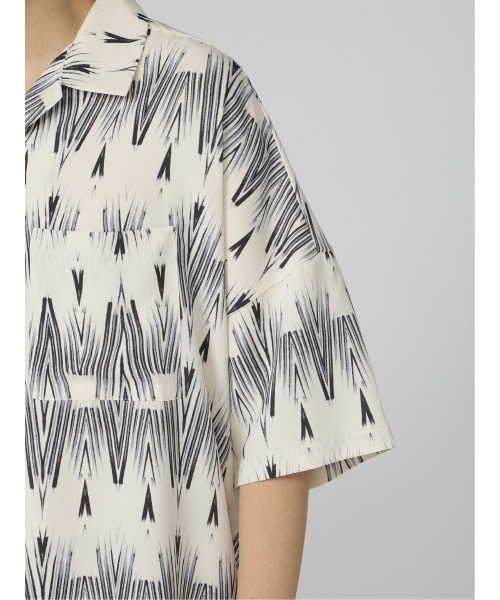 semantic design(セマンティックデザイン)の「セマンティックデザイン 幾何学柄 オープンカラー半袖ルーズシャツ(シャツ/ブラウス・メンズ・ホワイト/グリーン・LARGE/MEDIUM)」の8枚目の写真