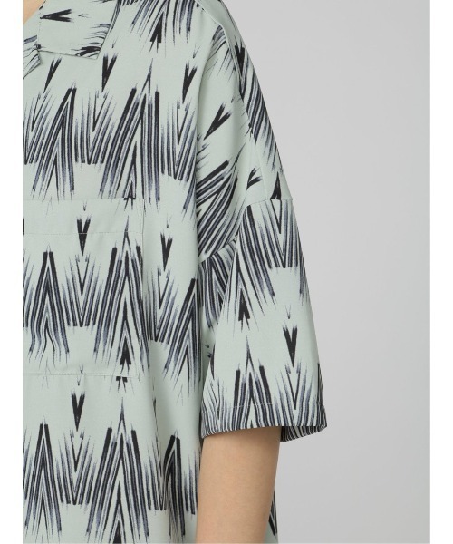 semantic design(セマンティックデザイン)の「セマンティックデザイン 幾何学柄 オープンカラー半袖ルーズシャツ(シャツ/ブラウス・メンズ・ホワイト/グリーン・LARGE/MEDIUM)」の17枚目の写真