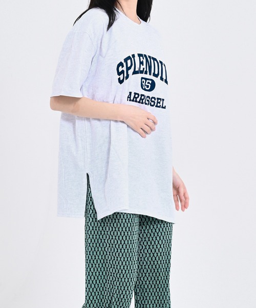 me+em select(ミームセレクト)の「SPLENDIDEロゴビッグTシャツ(Tシャツ/カットソー・レディース・ネイビー/オートミール/アイボリー・FREE)」の4枚目の写真