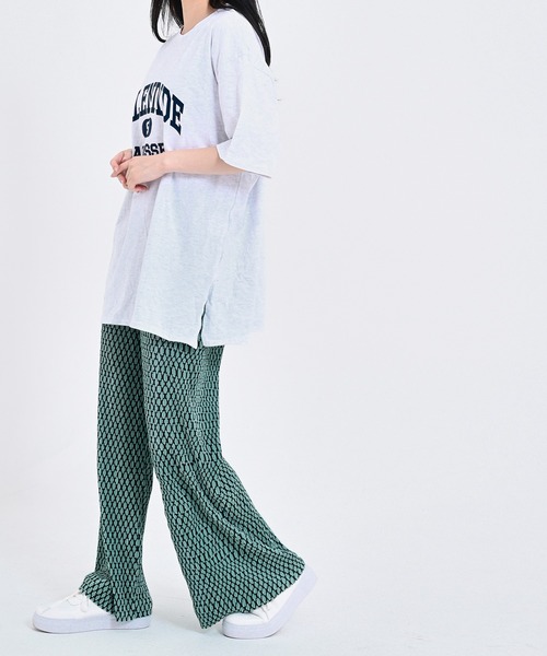 me+em select(ミームセレクト)の「SPLENDIDEロゴビッグTシャツ(Tシャツ/カットソー・レディース・ネイビー/オートミール/アイボリー・FREE)」の7枚目の写真