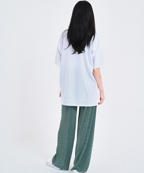 me+em select(ミームセレクト)の「SPLENDIDEロゴビッグTシャツ(Tシャツ/カットソー・レディース・ネイビー/オートミール/アイボリー・FREE)」の8枚目の写真