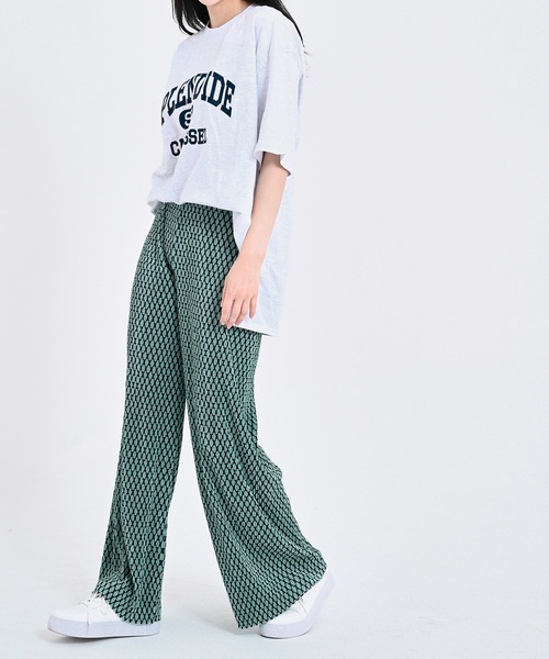 me+em select(ミームセレクト)の「SPLENDIDEロゴビッグTシャツ(Tシャツ/カットソー・レディース・ネイビー/オートミール/アイボリー・FREE)」の10枚目の写真