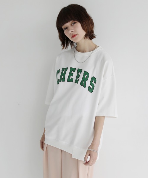 ETELIO（エテリオ）の「ビッグシルエットアーチロゴ裾切替5分袖スウェット（スウェット・メンズ・ホワイト/ブルー/マスタード/ワイン・S/M/L）」の5枚目の写真