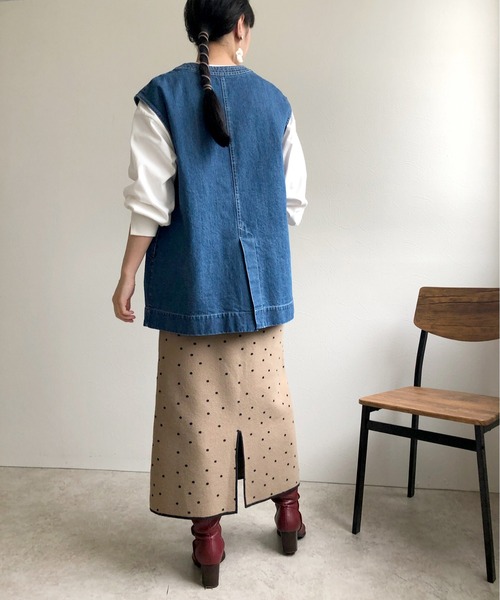 LHELBIE(レルビエ)の「配色ステッチデニムベスト(ベスト・レディース・ブラック/ブルー・M)」の21枚目の写真