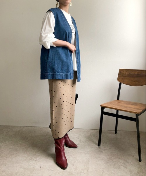 LHELBIE(レルビエ)の「配色ステッチデニムベスト(ベスト・レディース・ブラック/ブルー・M)」の22枚目の写真