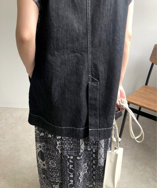 LHELBIE(レルビエ)の「配色ステッチデニムベスト(ベスト・レディース・ブラック/ブルー・M)」の19枚目の写真