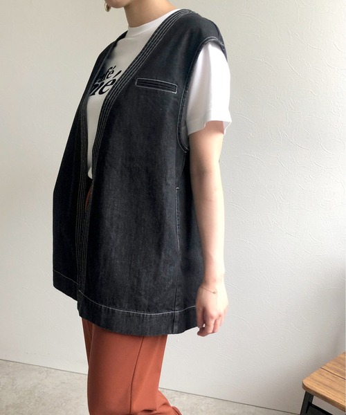 LHELBIE(レルビエ)の「配色ステッチデニムベスト(ベスト・レディース・ブラック/ブルー・M)」の7枚目の写真