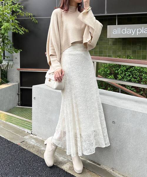 MAJESTIC LEGON(マジェスティックレゴン)の「ケープセットハイネックニット(ニット/セーター・レディース・ブラック/アイボリー/ピンクベージュ・MEDIUM)」の11枚目の写真