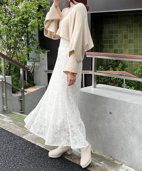 MAJESTIC LEGON(マジェスティックレゴン)の「ケープセットハイネックニット(ニット/セーター・レディース・ブラック/アイボリー/ピンクベージュ・MEDIUM)」の14枚目の写真