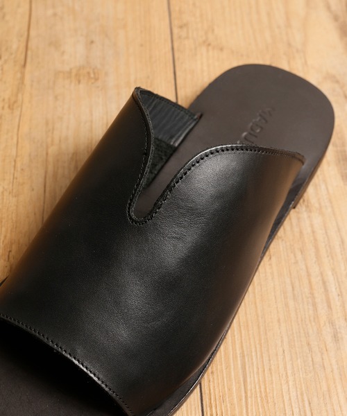 MADULI(マドゥリ)の「MADULI マドゥリ / SLIT LEATHER SANDAL FLAT SOLE スリットレザーサンダル フラットソール / M217007S(サンダル・メンズ・ブラック/ダークブラウン/オリーブ・44/40/42)」の7枚目の写真