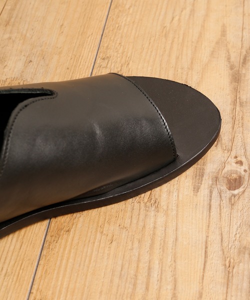 MADULI(マドゥリ)の「MADULI マドゥリ / SLIT LEATHER SANDAL FLAT SOLE スリットレザーサンダル フラットソール / M217007S(サンダル・メンズ・ブラック/ダークブラウン/オリーブ・44/40/42)」の10枚目の写真