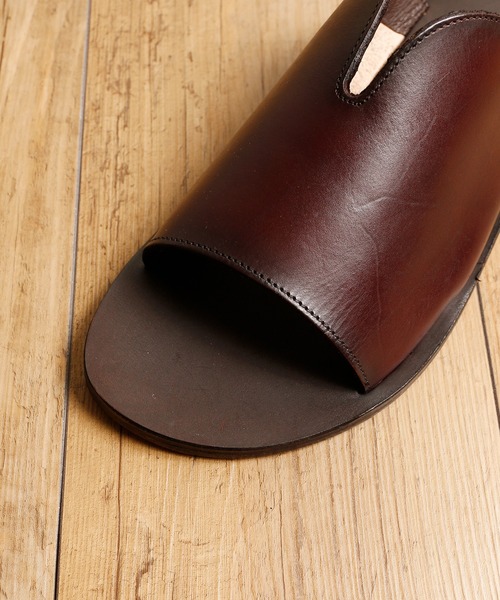 MADULI(マドゥリ)の「MADULI マドゥリ / SLIT LEATHER SANDAL FLAT SOLE スリットレザーサンダル フラットソール / M217007S(サンダル・メンズ・ブラック/ダークブラウン/オリーブ・44/40/42)」の15枚目の写真