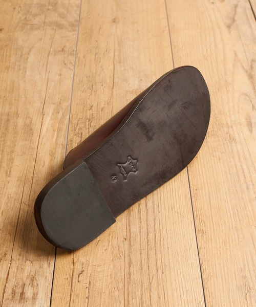 MADULI(マドゥリ)の「MADULI マドゥリ / SLIT LEATHER SANDAL FLAT SOLE スリットレザーサンダル フラットソール / M217007S(サンダル・メンズ・ブラック/ダークブラウン/オリーブ・44/40/42)」の20枚目の写真