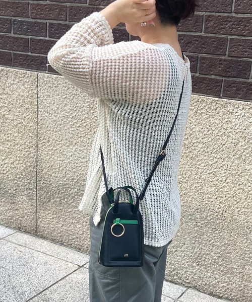 ACCOMMODE(アコモデ)の「アーチリングミニショルダーバッグ(ショルダーバッグ・レディース・ブラック/ブラウン/アイボリー・FREE)」の22枚目の写真