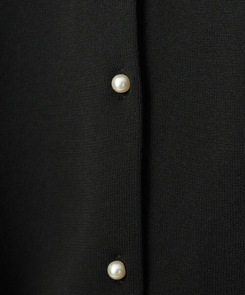 DRESKIP（ドレスキップ）の「◆【洗える】パ－ル調ボタンスポンディッシュカーディガン（カーディガン/ボレロ・レディース・ブラック/ベージュ/マスタード/ピンク系・02/03/04）」の15枚目の写真