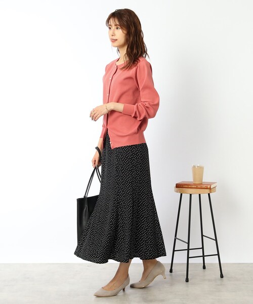 DRESKIP（ドレスキップ）の「◆【洗える】パ－ル調ボタンスポンディッシュカーディガン（カーディガン/ボレロ・レディース・ブラック/ベージュ/マスタード/ピンク系・02/03/04）」の22枚目の写真