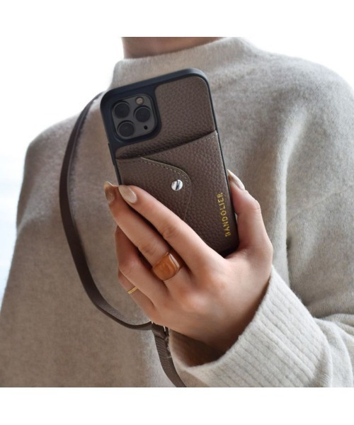 BANDOLIER(バンドリヤー)の「【BANDOLIER】DONNA SIDE SLOT DARK TAUPE/iPhone 12 /12Pro / iPhone 13 / iPhone 13 Pro 対応ケース(スマホケース/カバー・レディース・ベージュ系その他7/ベージュ系8・FREE)」の8枚目の写真