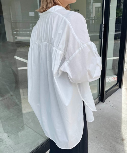 CAPRICIEUX LE'MAGE（カプリシューレマージュ）の「ヨークギャザーシャツ（シャツ/ブラウス・レディース・ホワイト/チャコールグレー/グリーン・FREE）」の10枚目の写真