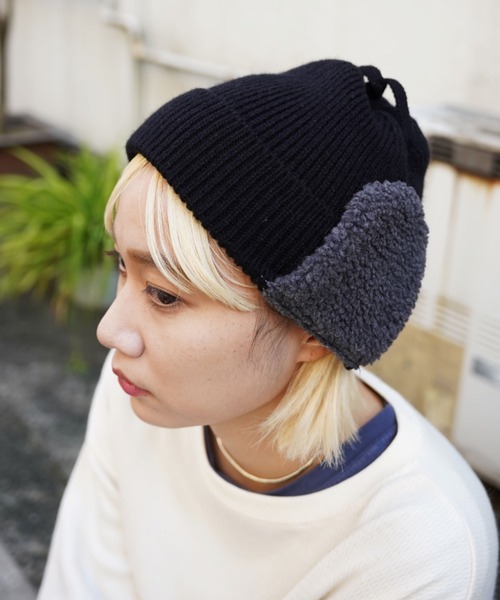 AVIREX（アヴィレックス）の「BOA BEANIE CAP/ ボアビーニーキャップ（ニットキャップ/ビーニー・レディース・ホワイト系2/ブラック・F）」の8枚目の写真