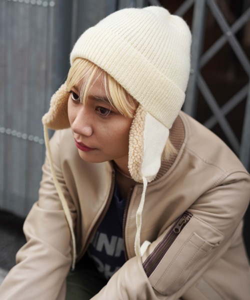 AVIREX（アヴィレックス）の「BOA BEANIE CAP/ ボアビーニーキャップ（ニットキャップ/ビーニー・レディース・ホワイト系2/ブラック・F）」の11枚目の写真