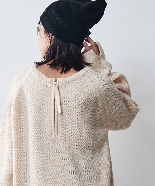 CHIC STYLE(シックスタイル)の「<大きいサイズ>2WAYアラン柄ニットプルオーバー シックスタイル(ニット/セーター・レディース・ネイビー/アイボリー・5L/3L/L/4L/8L/6L/LL)」の13枚目の写真