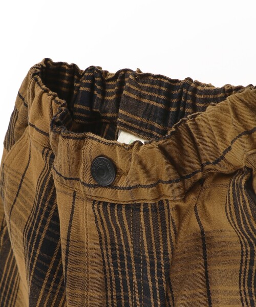 BRANSHES（ブランシェス）の「【ガーデナー】チェック柄テーパードパンツ（チノパンツ・キッズ・キャメル/グレー/オフホワイト・130/140/100/150/90/110/120）」の4枚目の写真