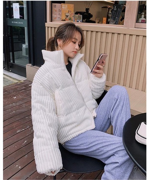 おしゃれスタ（オシャレスタ）の「フェミニンかわいいコーデュロイ中綿ジャケット（ダウンジャケット/コート・レディース・ピンク/ホワイト/ブラック/ブルー/ブラウン/イエロー・S/M/L）」の8枚目の写真