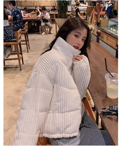 おしゃれスタ（オシャレスタ）の「フェミニンかわいいコーデュロイ中綿ジャケット（ダウンジャケット/コート・レディース・ピンク/ホワイト/ブラック/ブルー/ブラウン/イエロー・S/M/L）」の9枚目の写真