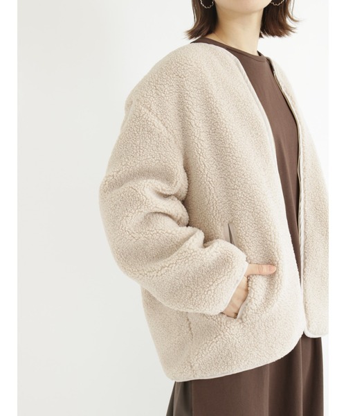 Samansa Mos2 blue（サマンサモスモスブルー）の「ボアジャケット（ノーカラージャケット・レディース・ブラック/ベージュ/ブラウン・ﾌﾘ-）」の13枚目の写真