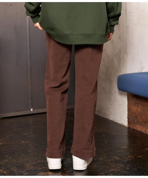 ANAP(アナップ)の「ストレッチカラーストレートパンツ(その他パンツ・レディース・ブラック/ブラウン・S/M)」の4枚目の写真