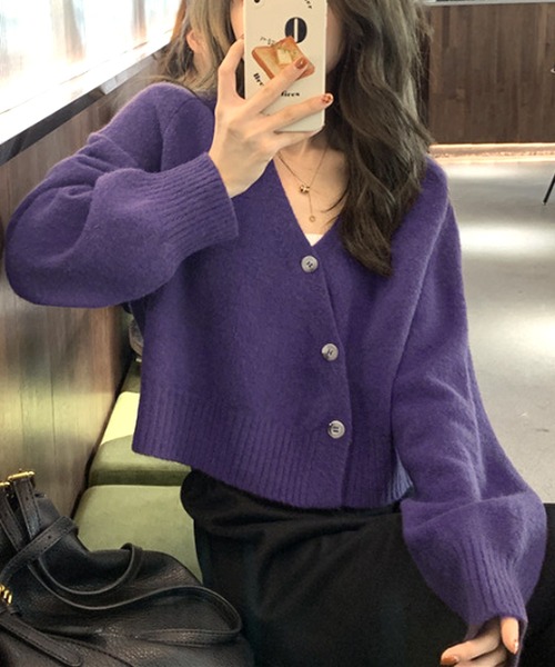 Amulet（アミュレット）の「Vネックフロントボタンカーディガン（カーディガン/ボレロ・レディース・パープル/ホワイト/グリーン/レッド・FREE）」の10枚目の写真