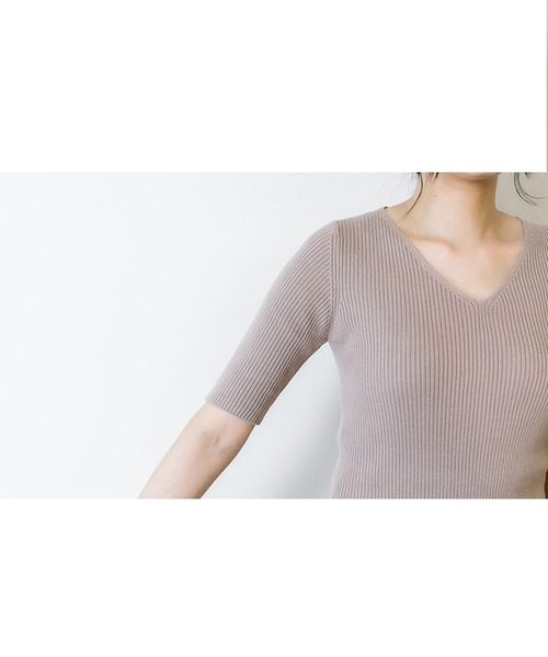 atONE(アットワン)の「atONE 5分袖コットンリブニットトップス(ニット/セーター・レディース・グレイッシュベージュ/ホワイト/ブラック・S/M/L/LL/3L)」の8枚目の写真
