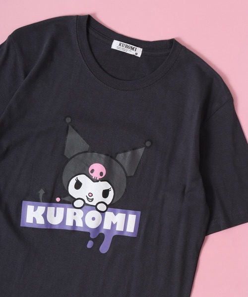 sanrio(サンリオ)の「sanrio プリント半袖 Tシャツ(Tシャツ/カットソー・レディース・チャコール/グレー系その他2/グレー系その他3/オレンジ/ネイビー/ベージュ/ホワイト/レッド/グリーン/ホワイト系その他/ホワイト系その他3/ホワイト系その他2/ブラック系その他/杢グレー/サックスブルー/グレー系その他/ブルー系その他2/ブルー系その他3/ブルー系その他4/ブラック/ブルー系その他/ネイビー系/ブラック系その他3/サックスブルー系/パープル系その他/グレー系その他4/パープル/ピンク系その他2/グレー系その他5/ホワイト系その他5/ホワイト系その他4/ブラック系その他2/ピンク系その他/オフホワイト/レッド系その他/ネイビー系1/ピンク系その他3/ピンク系その他4/ブラック系その他4・M/LL/L)」の20枚目の写真