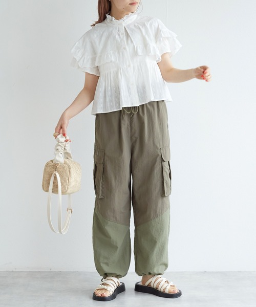 w closet（ダブルクローゼット）の「スタンドカラーコットンフリルブラウス（シャツ/ブラウス・レディース・オフホワイト/ミント/ブラック/オレンジ・FREE）」の11枚目の写真