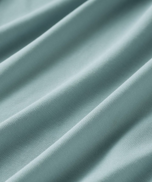 7days Life Styling（セブンデイズライフスタイリング）の「【ひんやり接触冷感】シルケット加工フレンチスリーブキーネックカットソートップス（脇シェード付）（Tシャツ/カットソー・レディース・ネイビー/ミント/オフホワイト/ライトベージュ/ラベンダー・L/LL/M/3L/S）」の12枚目の写真