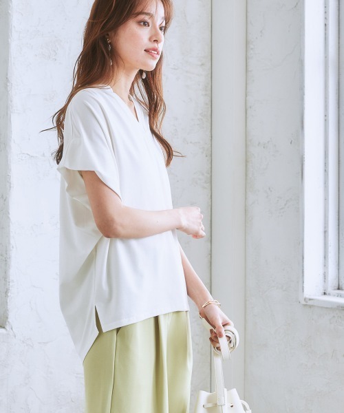 7days Life Styling（セブンデイズライフスタイリング）の「【ひんやり接触冷感】シルケット加工フレンチスリーブキーネックカットソートップス（脇シェード付）（Tシャツ/カットソー・レディース・ネイビー/ミント/オフホワイト/ライトベージュ/ラベンダー・L/LL/M/3L/S）」の16枚目の写真