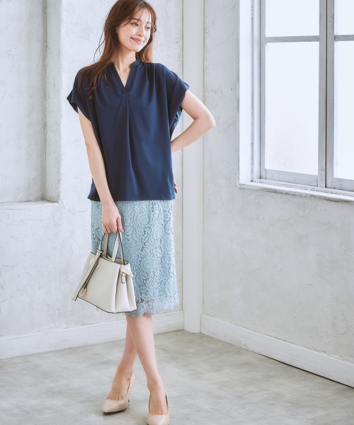 7days Life Styling（セブンデイズライフスタイリング）の「【ひんやり接触冷感】シルケット加工フレンチスリーブキーネックカットソートップス（脇シェード付）（Tシャツ/カットソー・レディース・ネイビー/ミント/オフホワイト/ライトベージュ/ラベンダー・L/LL/M/3L/S）」の21枚目の写真