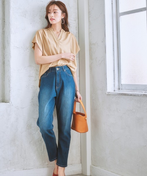 7days Life Styling（セブンデイズライフスタイリング）の「【ひんやり接触冷感】シルケット加工フレンチスリーブキーネックカットソートップス（脇シェード付）（Tシャツ/カットソー・レディース・ネイビー/ミント/オフホワイト/ライトベージュ/ラベンダー・L/LL/M/3L/S）」の17枚目の写真