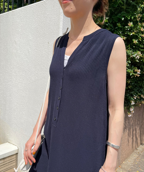 Spick & Span(スピックアンドスパン)の「≪追加≫リブニットワンピース(ワンピース・レディース・ブラック/ネイビー・FREE)」の9枚目の写真