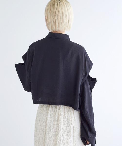 w closet（ダブルクローゼット）の「【2WAY】シアークロップドシャツ