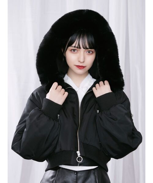 EATME（イートミー）の「ファイクファーフードブルゾン（ブルゾン・レディース・アイボリー/ブラック・FREE）」の19枚目の写真