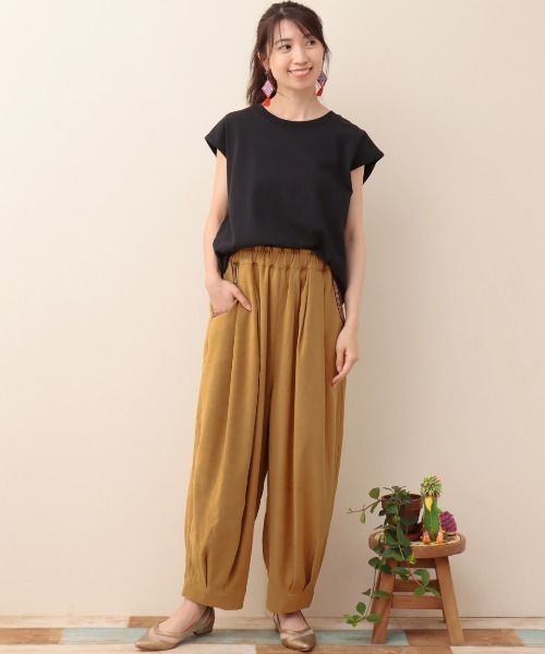 チチカカ(チチカカ)の「ピーチスキンエッグタックパンツ【大きいサイズ】(その他パンツ・レディース・マスタード/ブラウン/ブルーグリーン/ブラック・3L)」の8枚目の写真