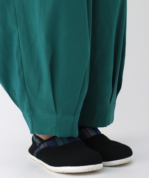 チチカカ(チチカカ)の「ピーチスキンエッグタックパンツ【大きいサイズ】(その他パンツ・レディース・マスタード/ブラウン/ブルーグリーン/ブラック・3L)」の19枚目の写真