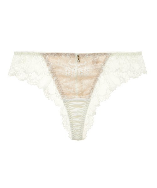 tutuanna（チュチュアンナ）の「[特盛ブラ]シャルマンノワールTバック（ショーツ・レディース・ピンク/ブラック/オフホワイト/パープル系その他/ピンク系その他/オレンジ/ネイビー/グリーン/ライトグレー/ラベンダー/ダークグリーン/グレイッシュブルー/サンドベージュ/エンジ/イエロー/コーラルピンク/クリーム/ブルー系その他/ミント/黄土色系1/ダークブルー/ダークグリーン系1/ローズ/マスタード/セージグリーン/ダークブラック/ダークパープル/グリーン系4/ピンク系その他7/サーモンピンク/グリーン系5/ホワイト×ネイビー/グリーン系6/レッド系その他6/ホワイト×ブルー/ピンク系2/ライトグリーン/グレー系3・M/L）」の9枚目の写真