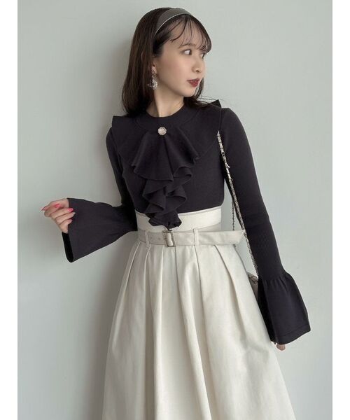 dazzlin（ダズリン）の「ジャボフレアスリーブニットトップス（ニット/セーター・レディース・アイボリー/ブラック/ブラウン・FREE）」の9枚目の写真